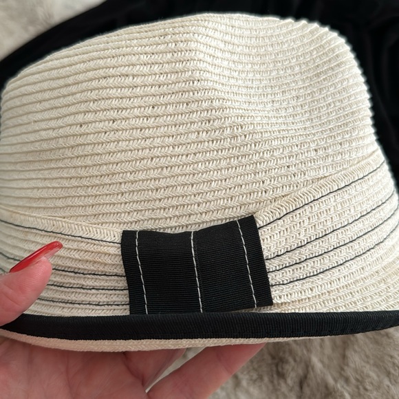 Beautiful designer off white and black ladies hat never worn. - Picture 6 of 6